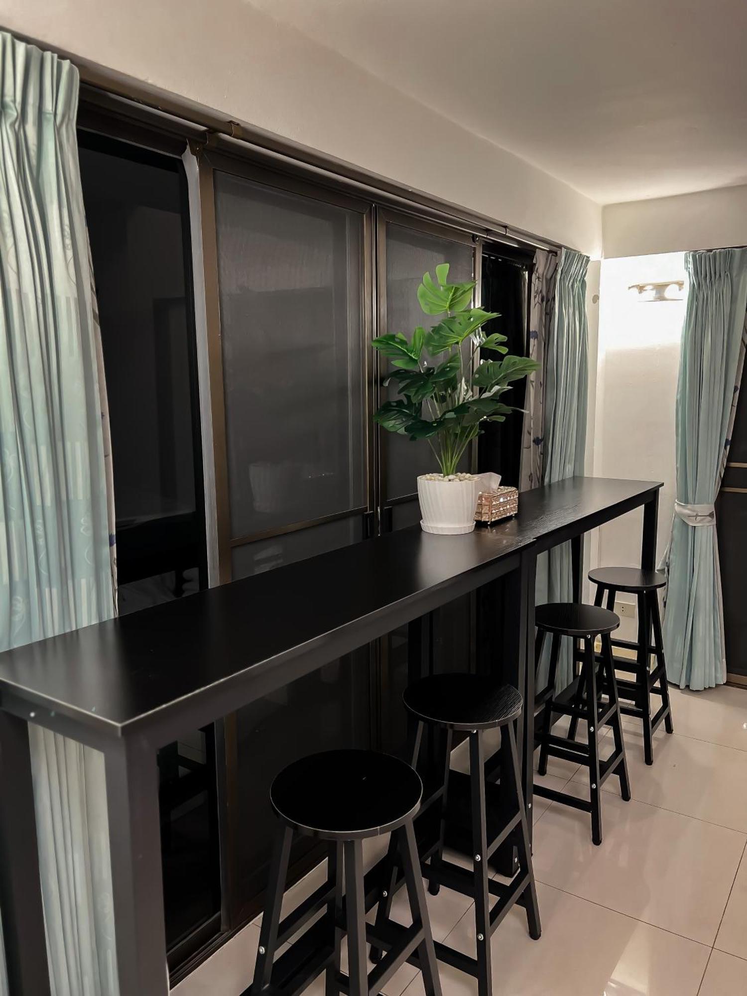Nhà nghỉ Sukhumvit 31 Sweet 7 Beds - Up To 12 Guests *