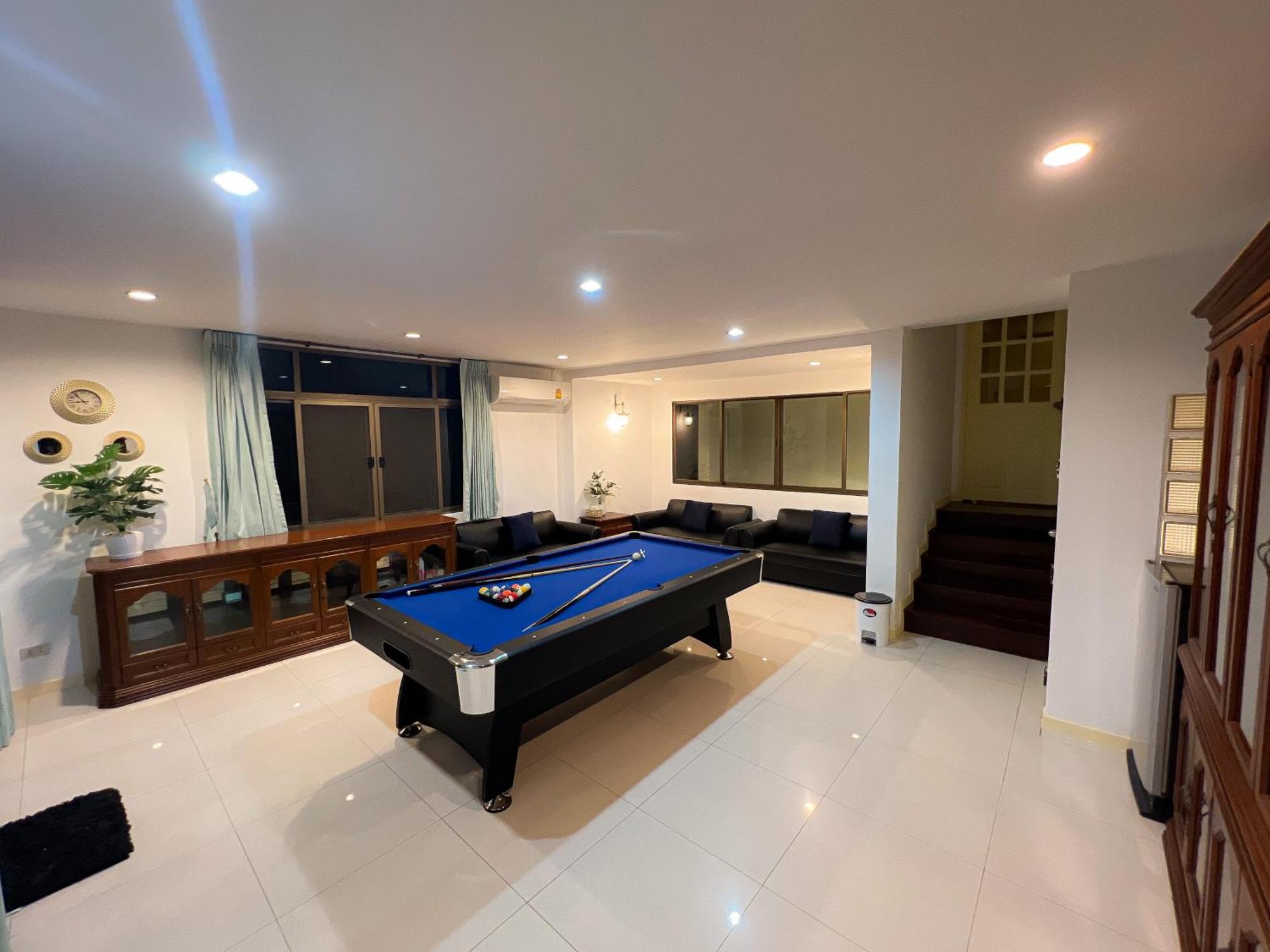 Nhà nghỉ Sukhumvit 31 Sweet 7 Beds - Up To 12 Guests